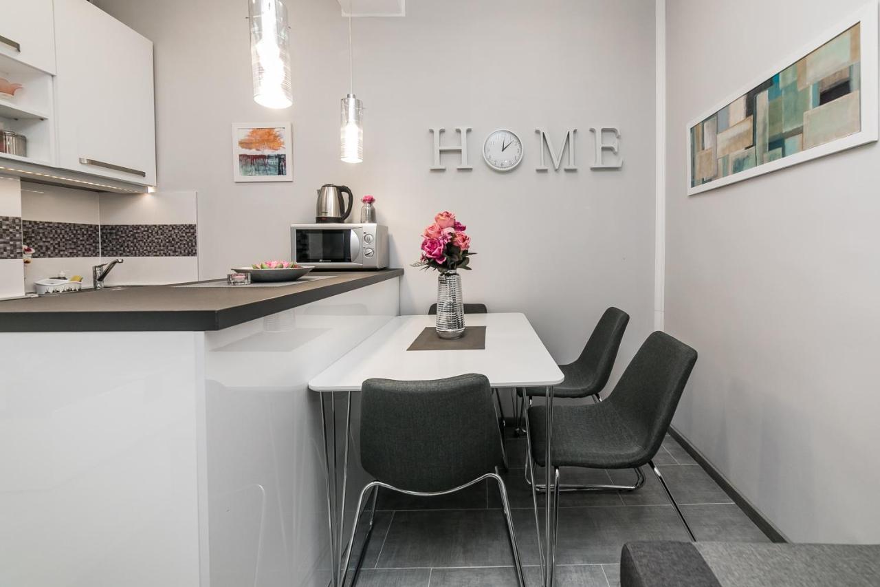 Gray Luxe Apartment Belgrade Exterior photo